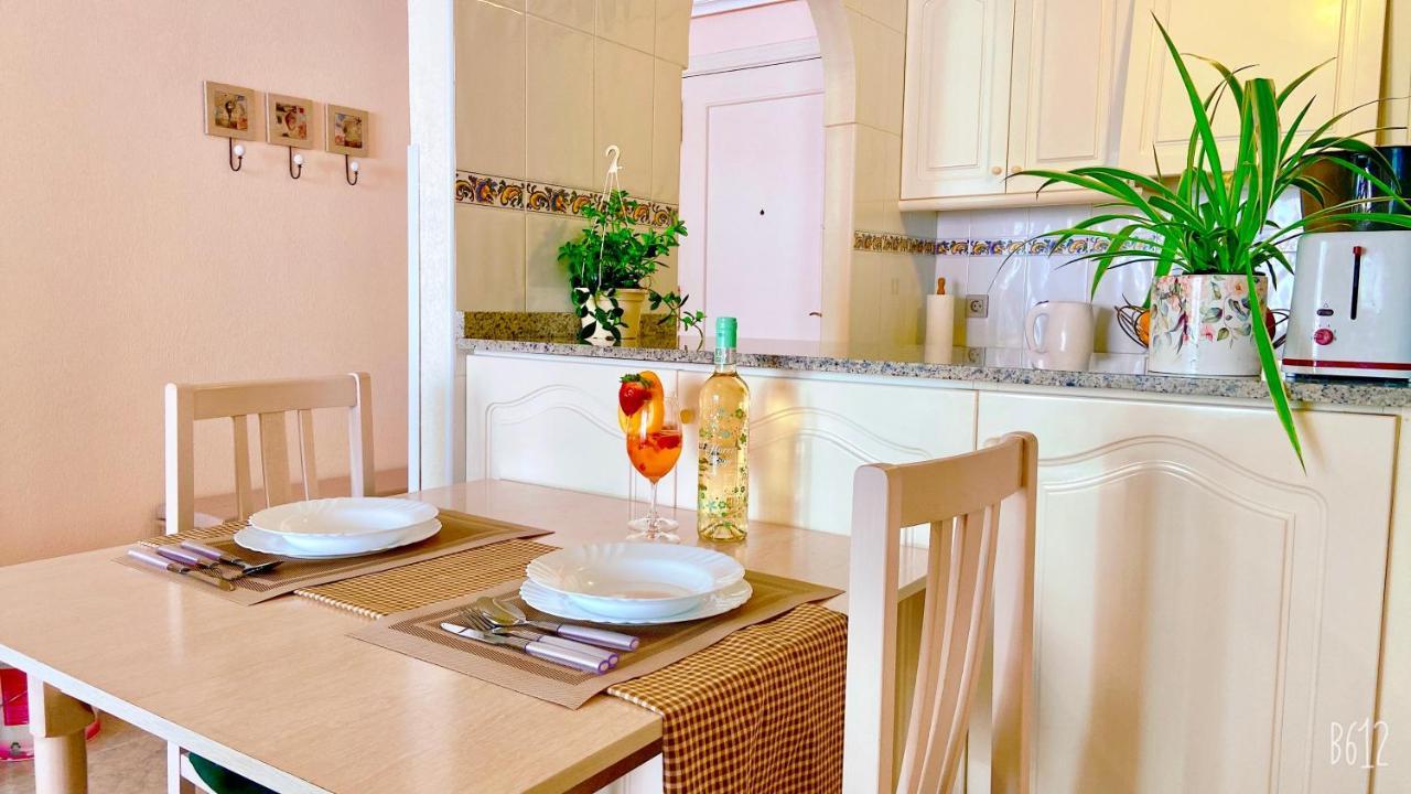 Beautiful Apartment Near Playa De Los Locos Torrevieja Exterior foto