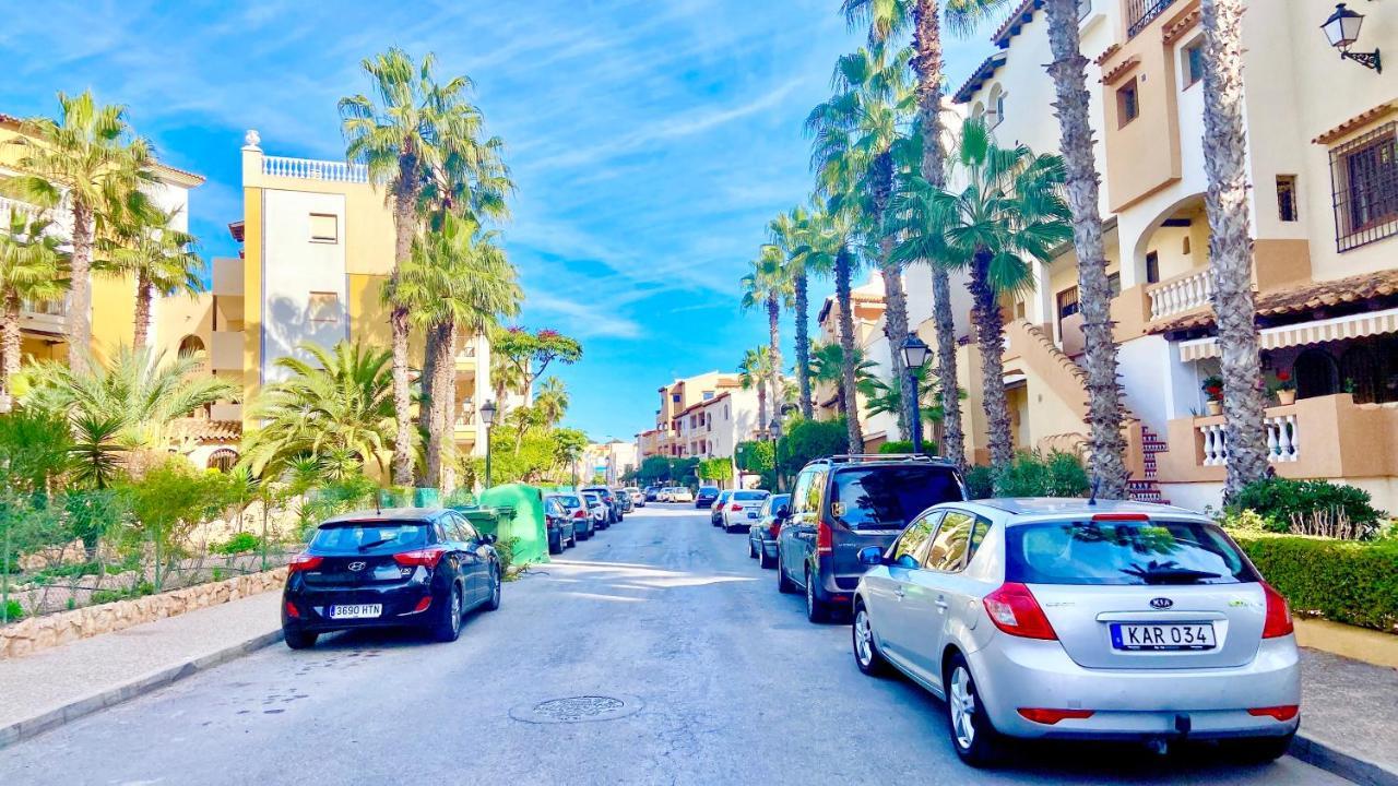 Beautiful Apartment Near Playa De Los Locos Torrevieja Exterior foto