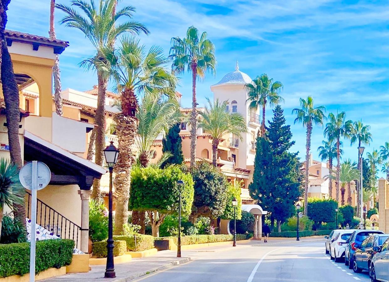 Beautiful Apartment Near Playa De Los Locos Torrevieja Exterior foto