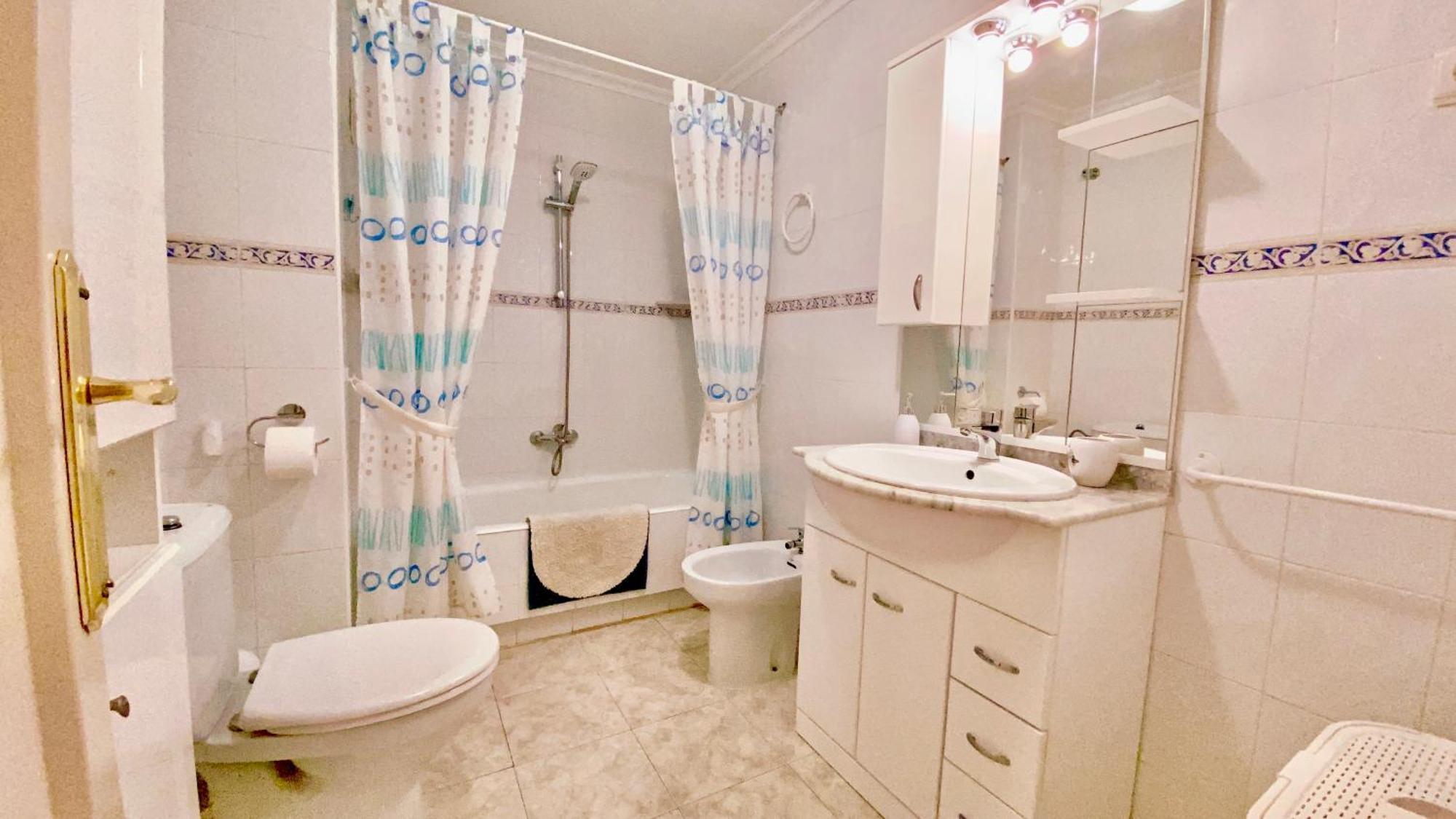 Beautiful Apartment Near Playa De Los Locos Torrevieja Exterior foto