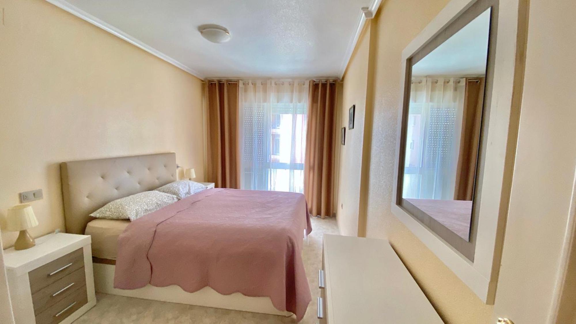 Beautiful Apartment Near Playa De Los Locos Torrevieja Exterior foto
